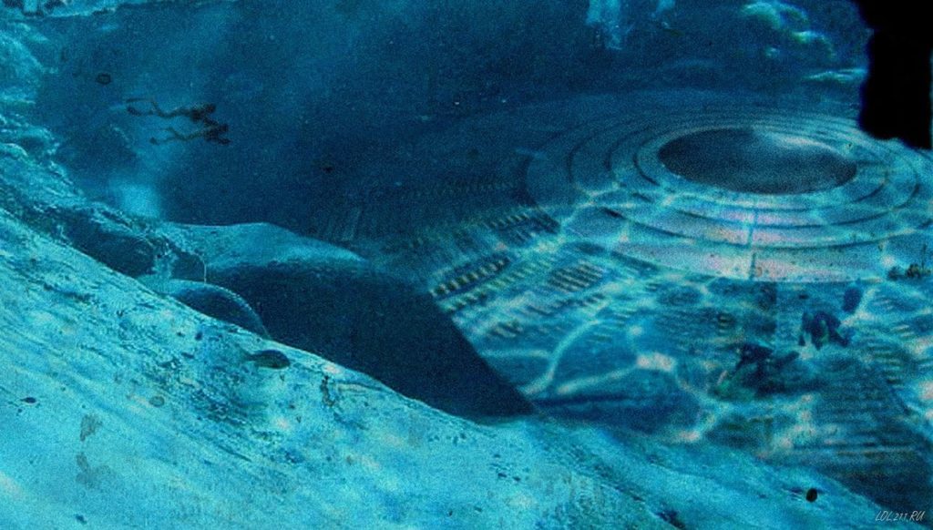 UFO underwater depiction